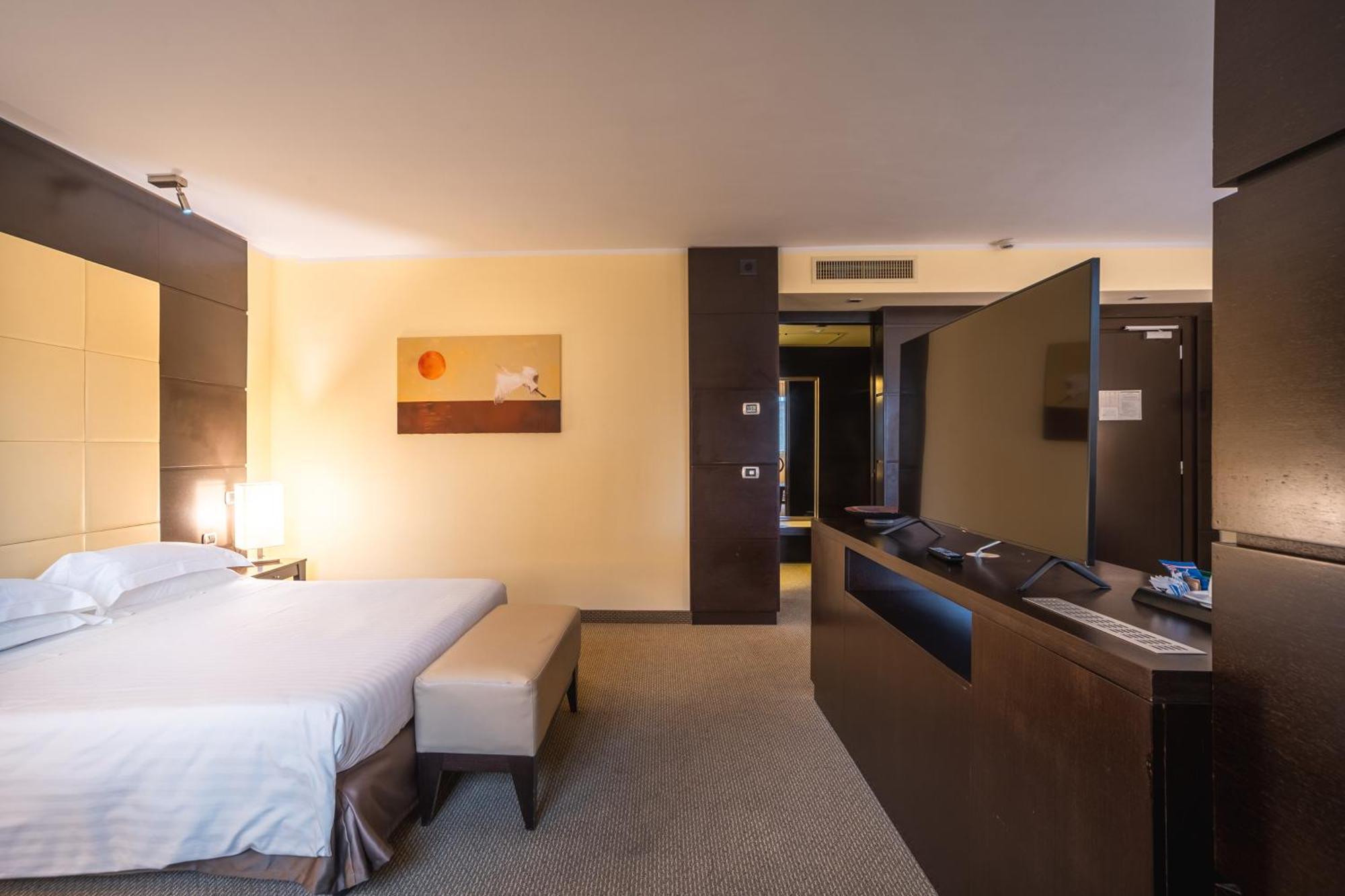 Hotel Airone - Ombrellone Incluso Al Bagno Dolce Vita A Marina Dal 1 Giugno Al 15 Settembre Гроссето Екстер'єр фото